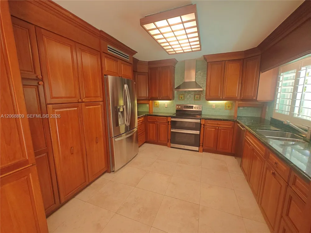 710 Allendale Rd #710 Key Biscayne, FL 33149