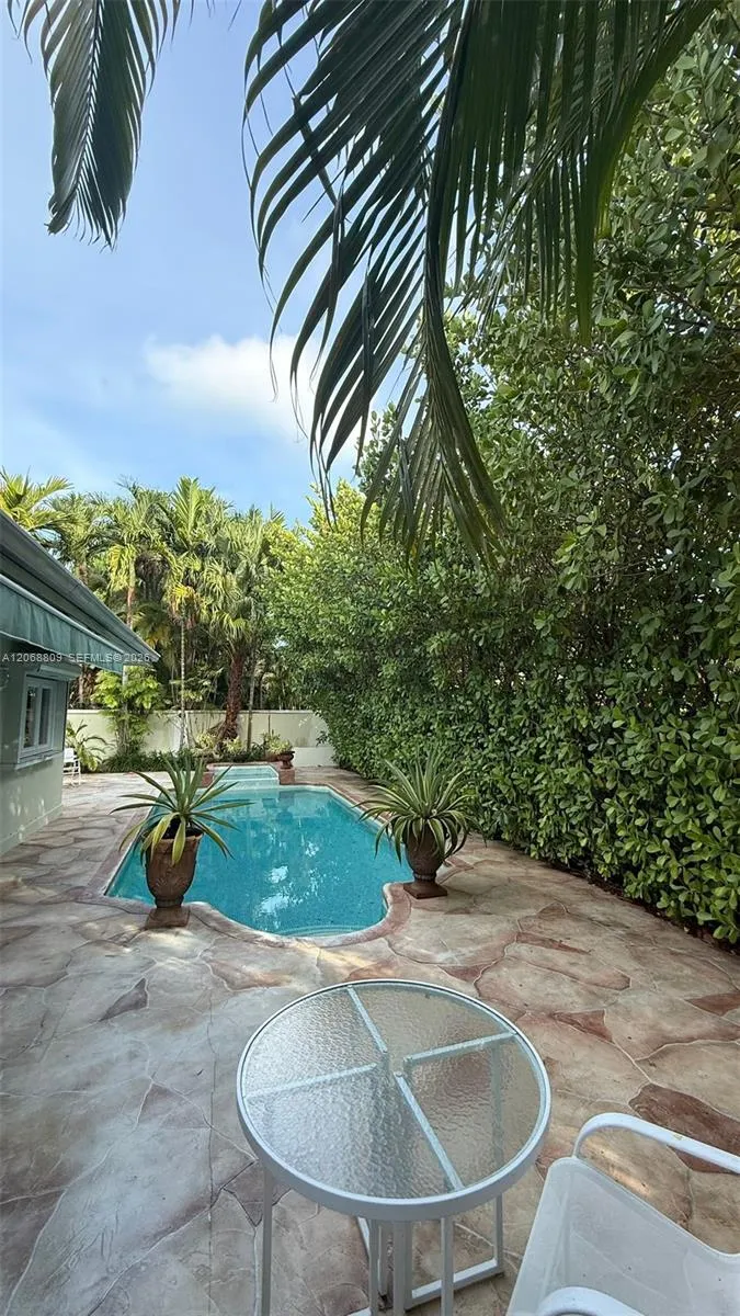 710 Allendale Rd #710 Key Biscayne, FL 33149