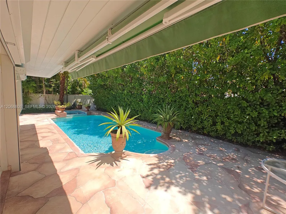 710 Allendale Rd #710 Key Biscayne, FL 33149
