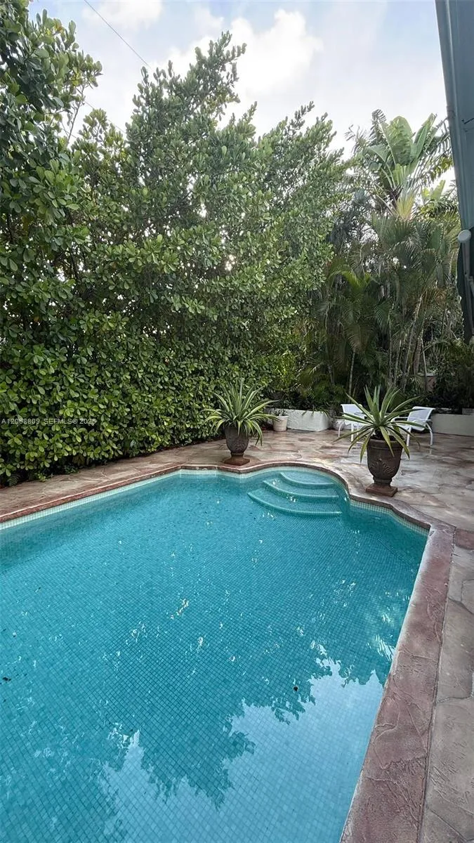 710 Allendale Rd #710 Key Biscayne, FL 33149
