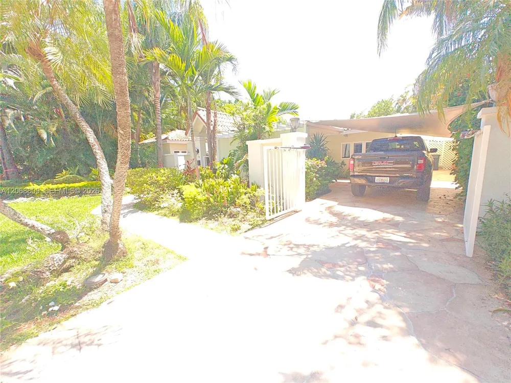 710 Allendale Rd #710 Key Biscayne, FL 33149