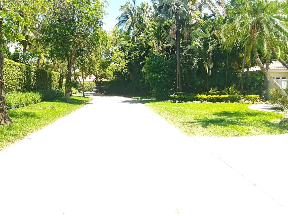 710 Allendale Rd #710 Key Biscayne, FL 33149