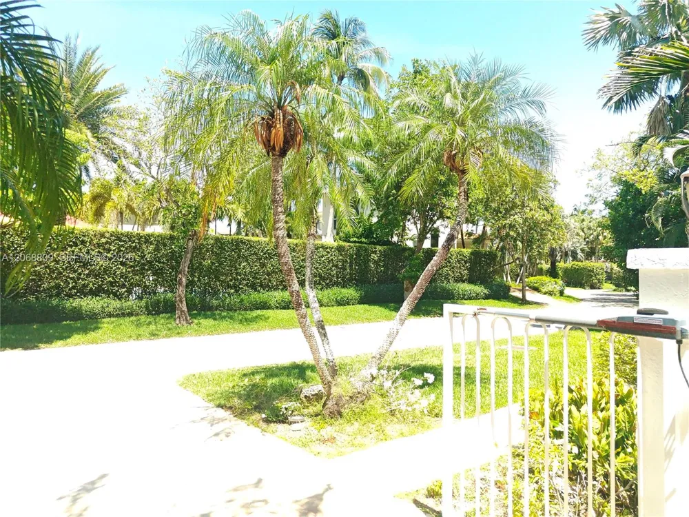 710 Allendale Rd #710 Key Biscayne, FL 33149