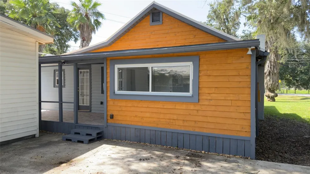 14740 JOHNS ROAD Dade City, FL 33525
