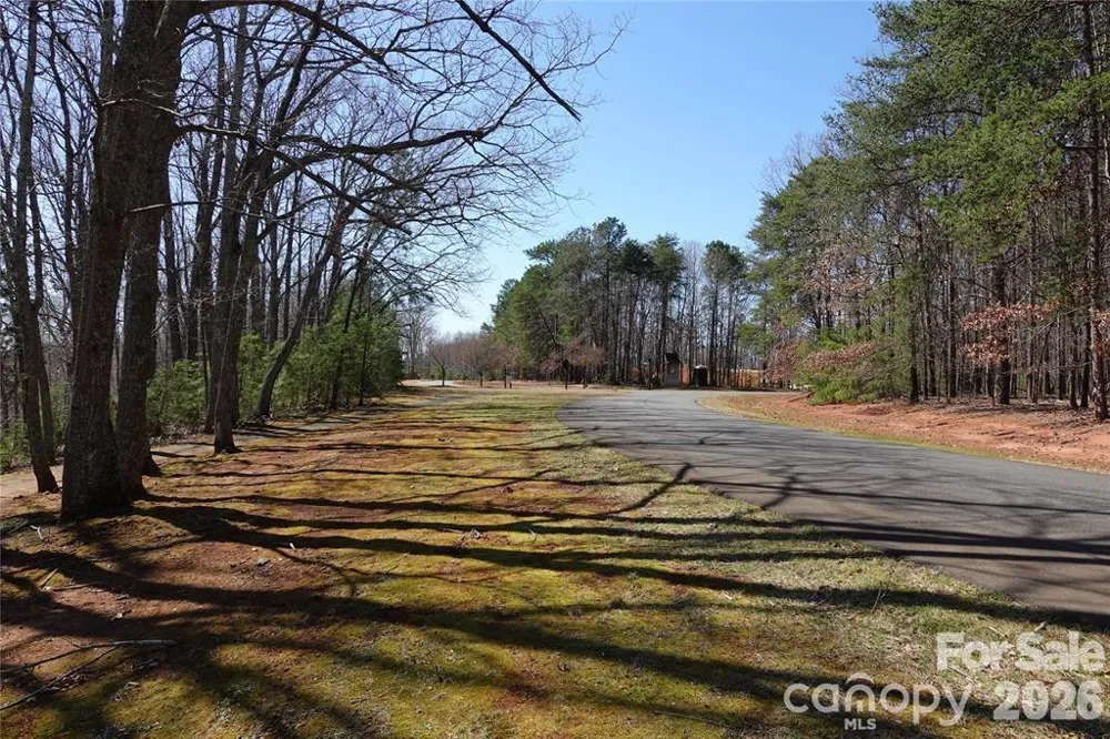 14427 Roe Buck Meadow Lane Charlotte, NC 28278