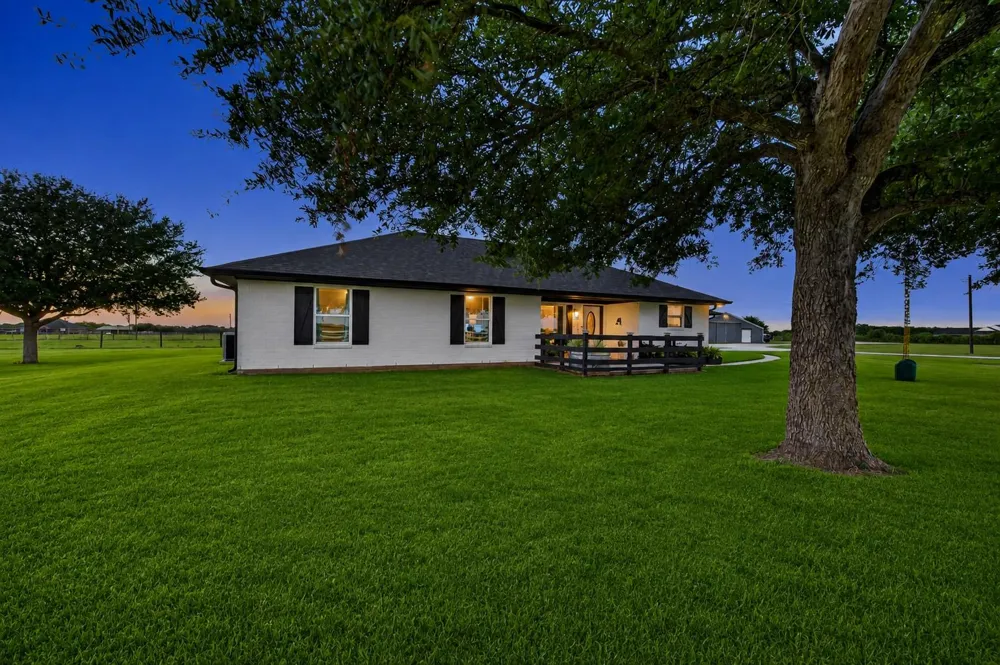 10550 Brinkmeyer Road Needville, TX 77461