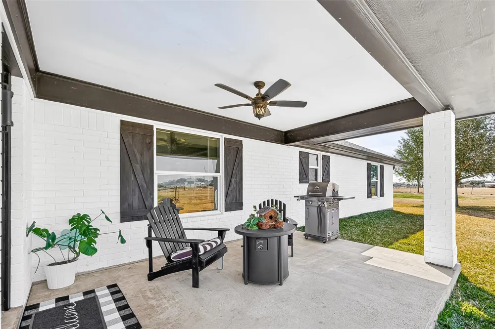 10550 Brinkmeyer Road Needville, TX 77461