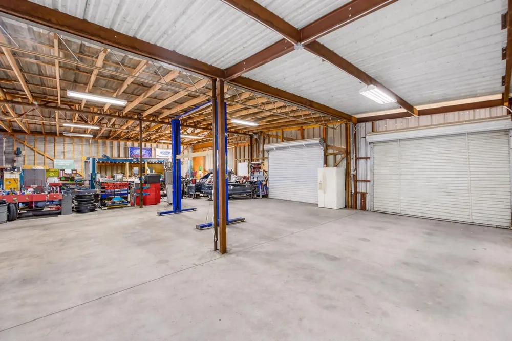 10550 Brinkmeyer Road Needville, TX 77461