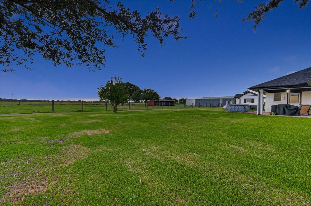 10550 Brinkmeyer Road Needville, TX 77461