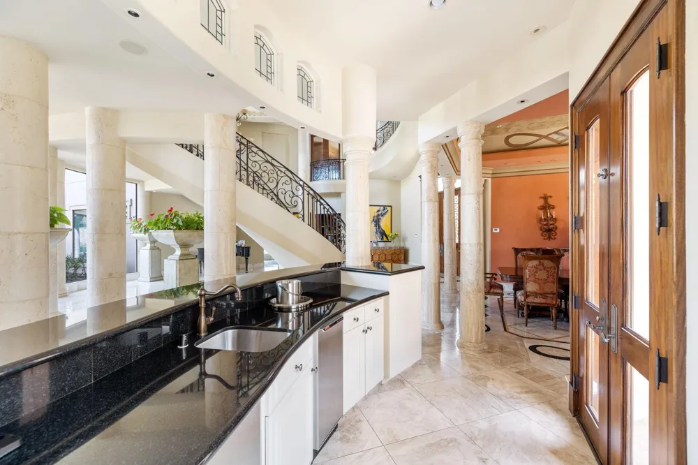 5412 Sturbridge Drive Houston, TX 77056