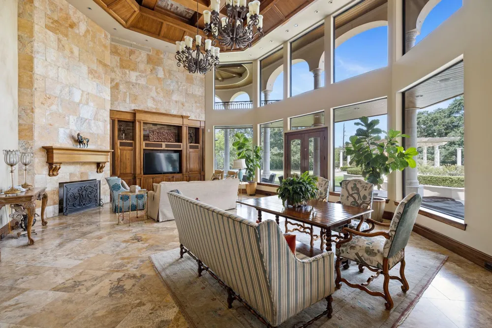 5412 Sturbridge Drive Houston, TX 77056