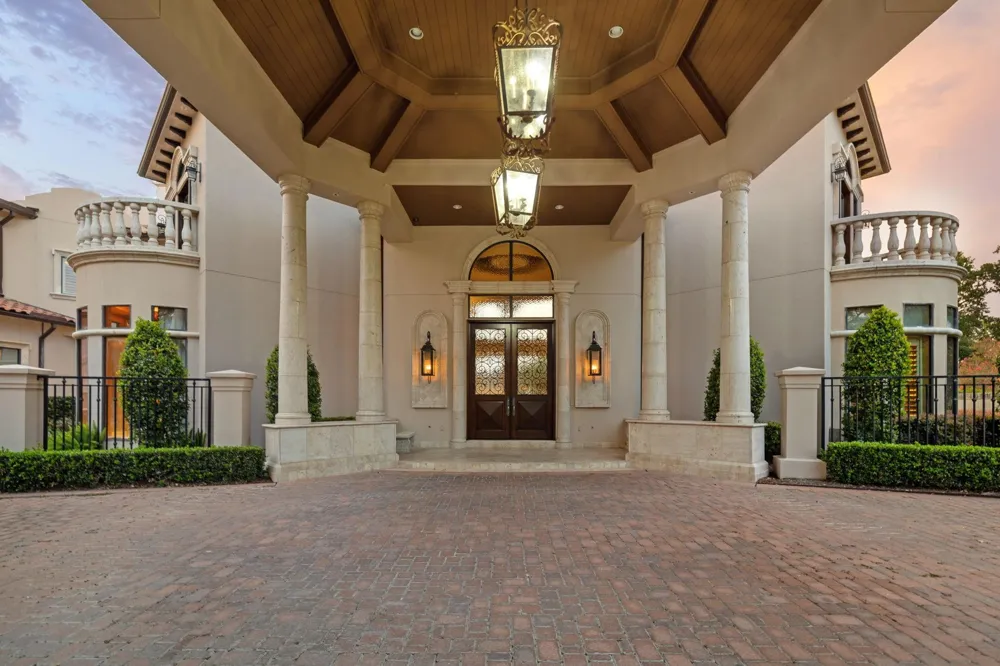 5412 Sturbridge Drive Houston, TX 77056