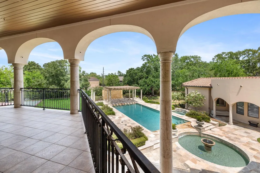 5412 Sturbridge Drive Houston, TX 77056