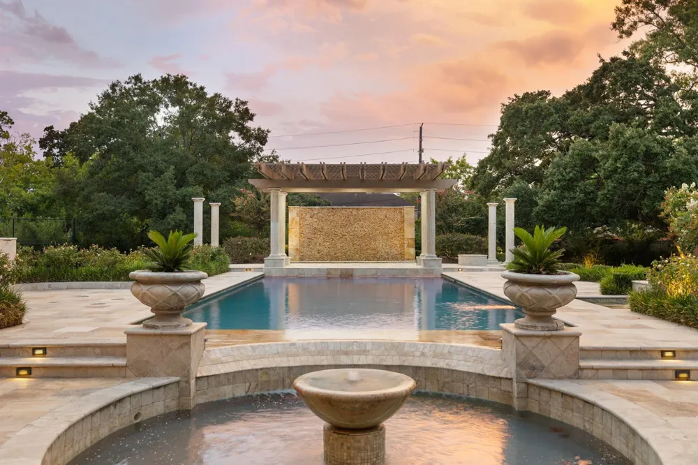 5412 Sturbridge Drive Houston, TX 77056