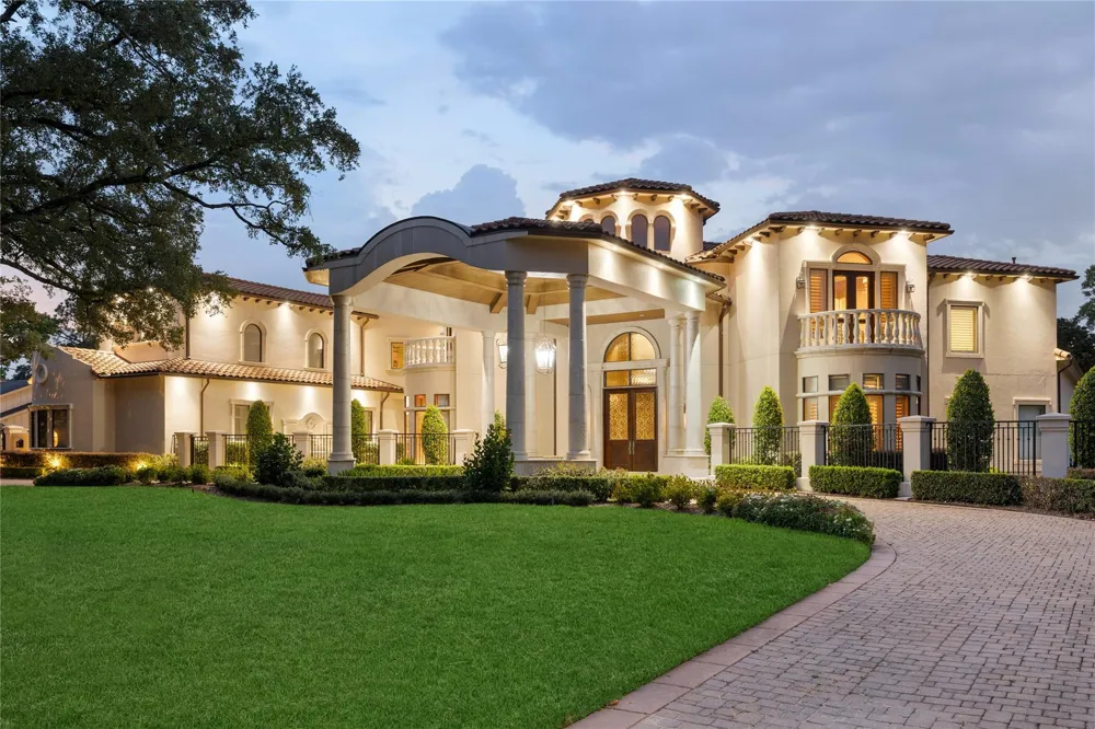 5412 Sturbridge Drive Houston, TX 77056