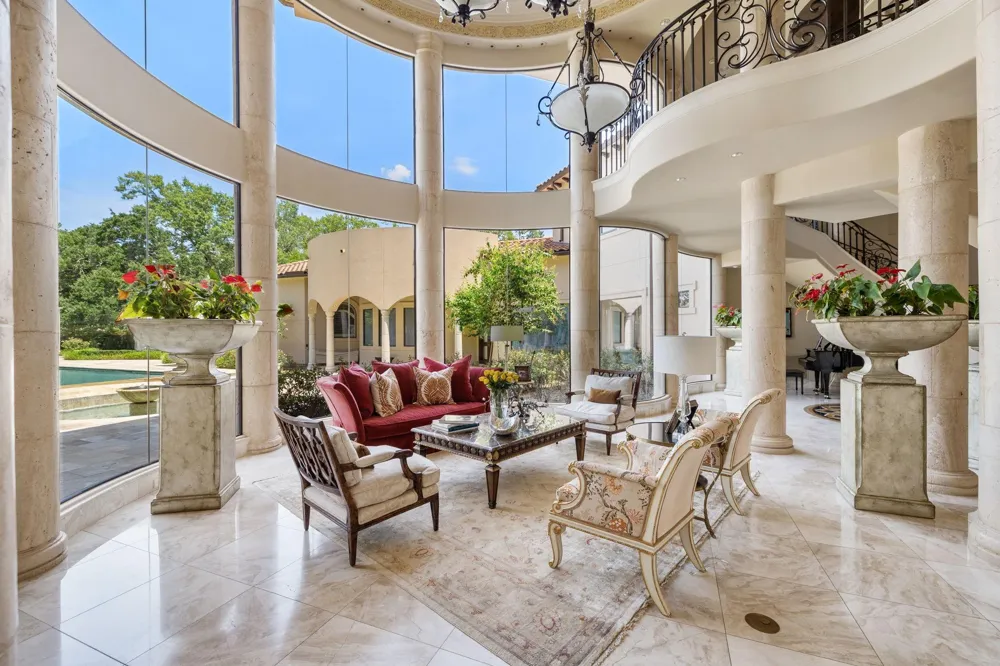5412 Sturbridge Drive Houston, TX 77056