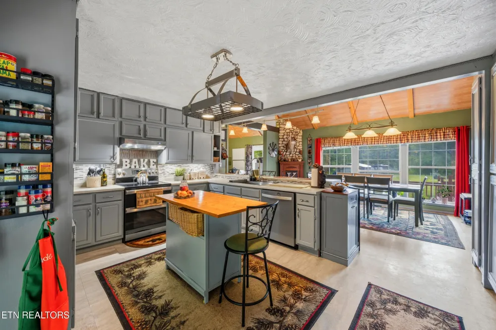 726 Highway 107 Del Rio, TN 37727