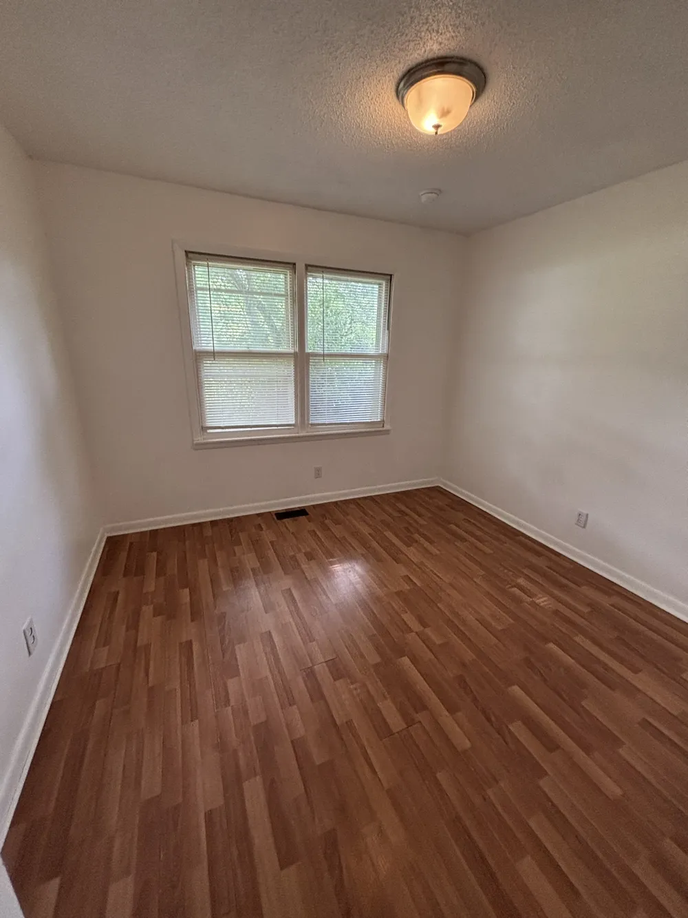 143 Roy Webb Rd McMinnville, TN 37110