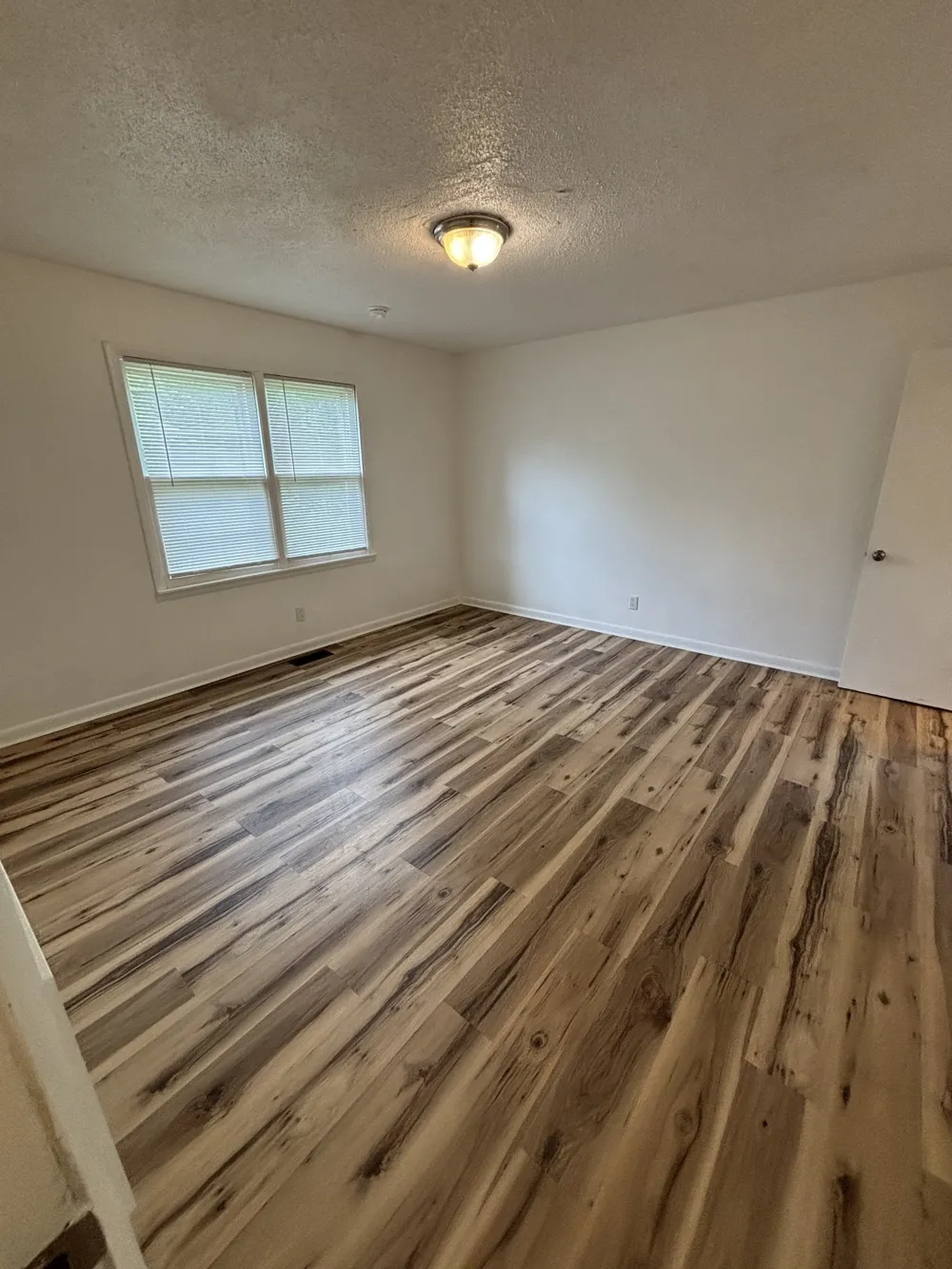 143 Roy Webb Rd McMinnville, TN 37110