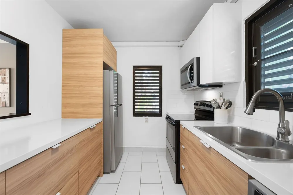 100 CANDELERO DRIVE #2066 Humacao, PR 00791