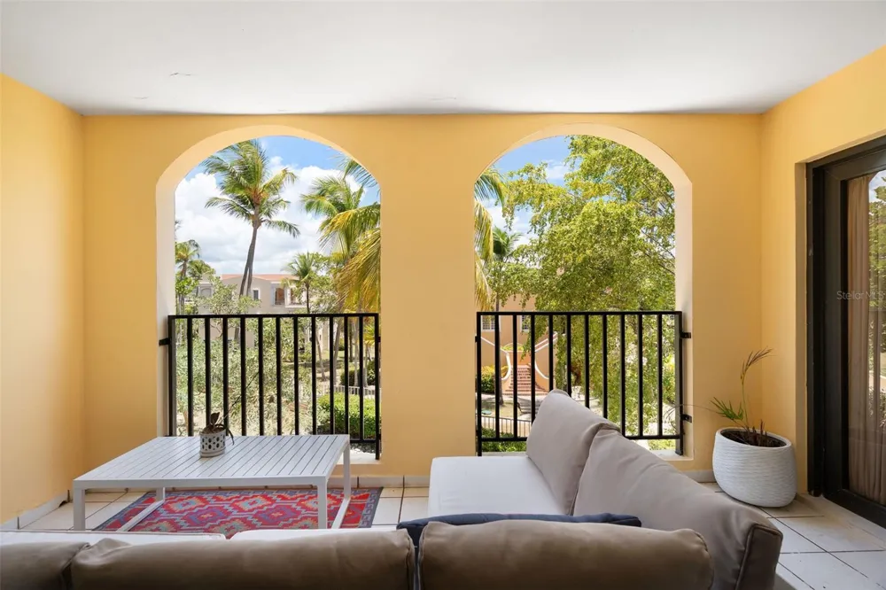 100 CANDELERO DRIVE #2066 Humacao, PR 00791