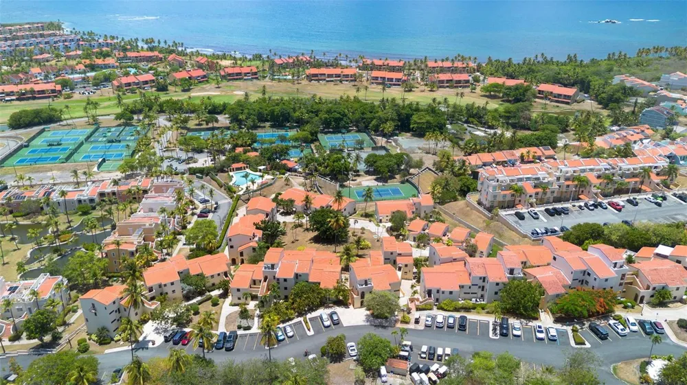 100 CANDELERO DRIVE #2066 Humacao, PR 00791