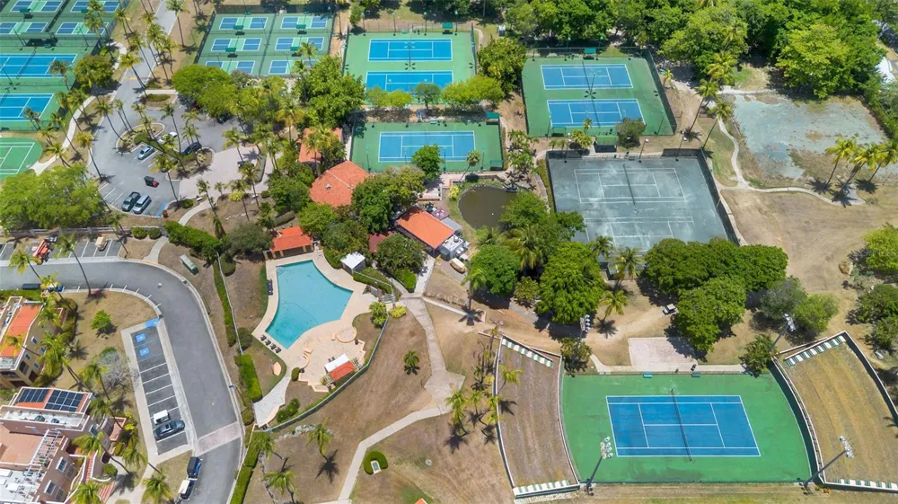100 CANDELERO DRIVE #2066 Humacao, PR 00791