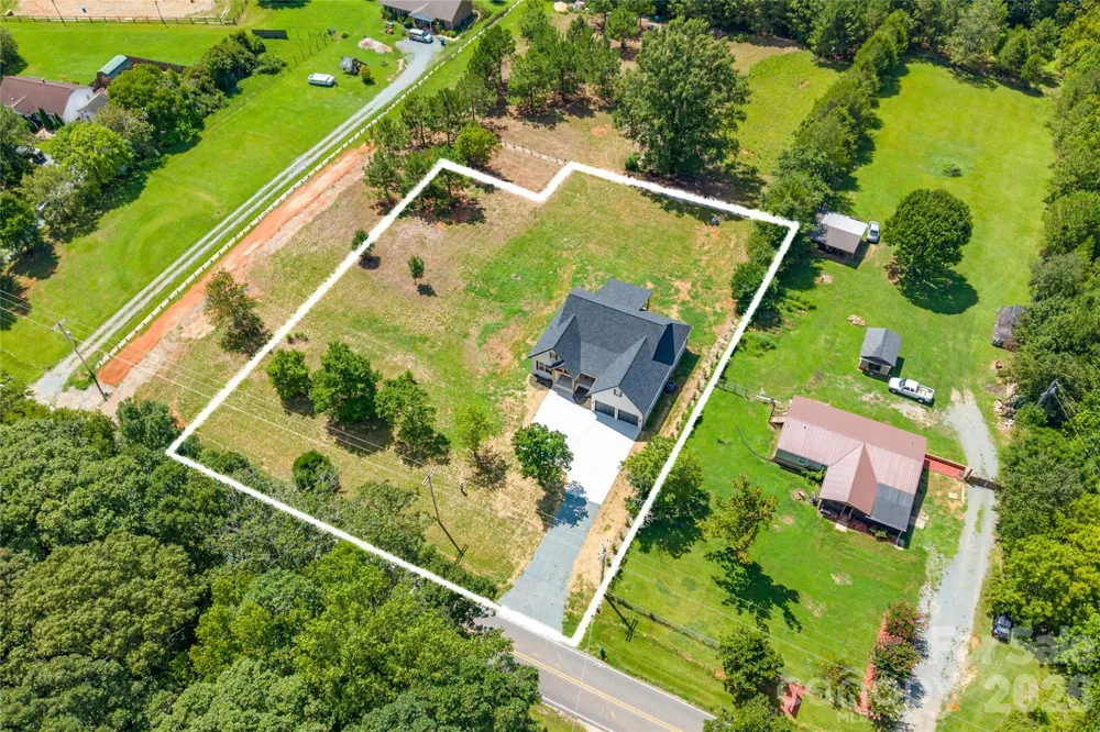 5822 Potter Road S Waxhaw, NC 28173