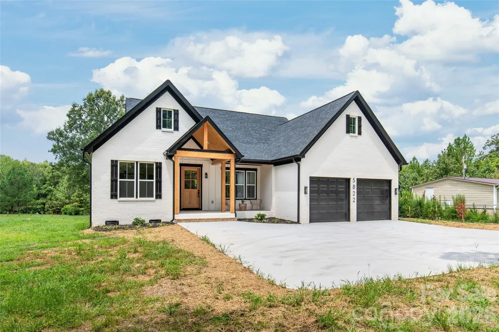 5822 Potter Road S Waxhaw, NC 28173