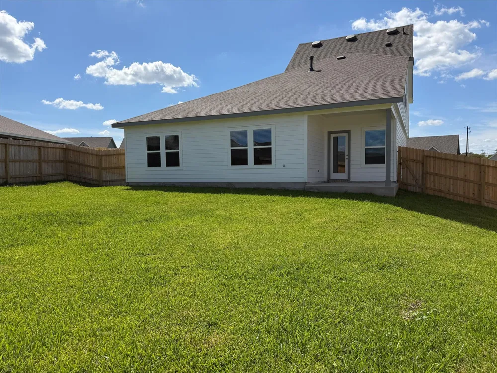1013 Legrand Street Brenham, TX 77833