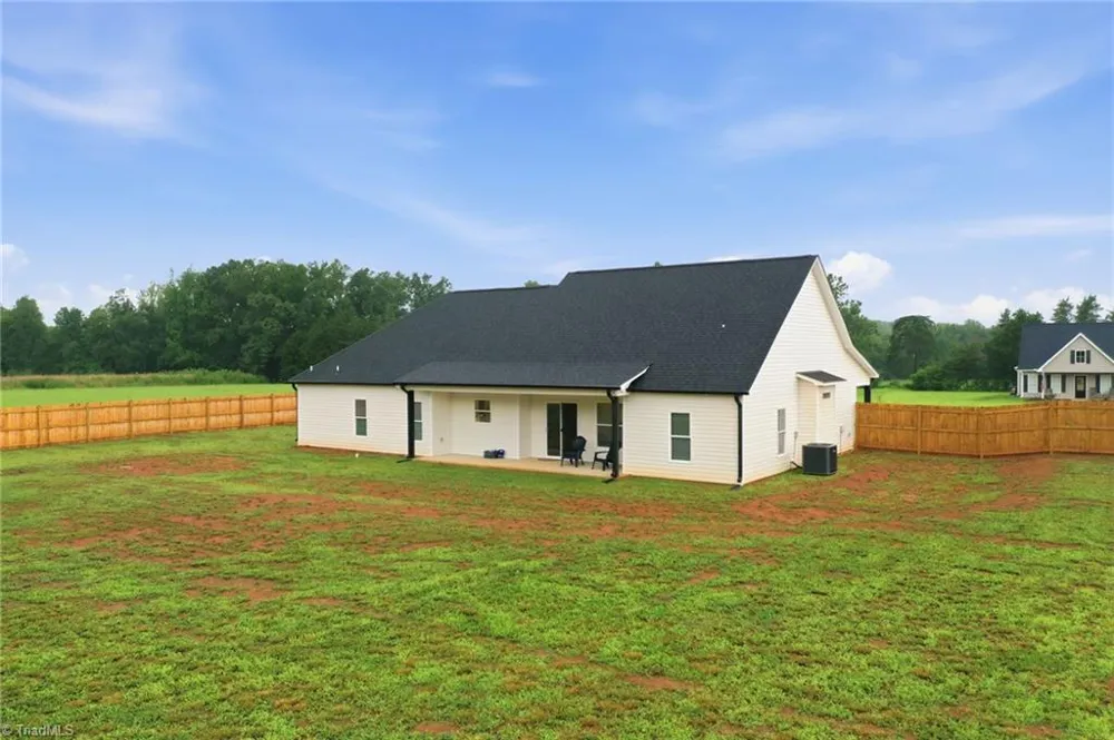 123 Gregorys Grange Drive Yanceyville, NC 27379