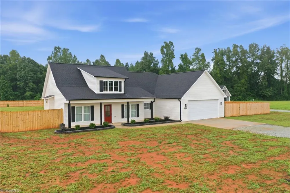 123 Gregorys Grange Drive Yanceyville, NC 27379