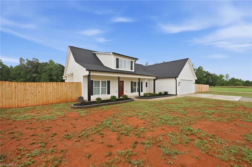 123 Gregorys Grange Drive Yanceyville, NC 27379