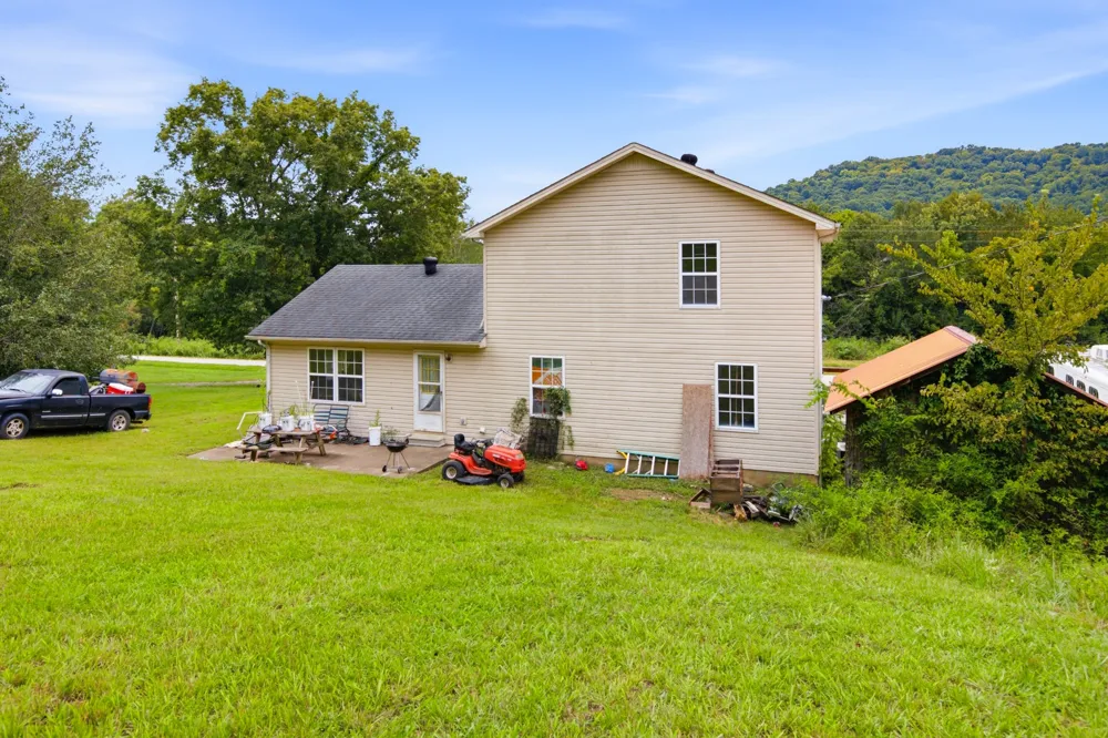179 Lakeside Dr Carthage, TN 37030