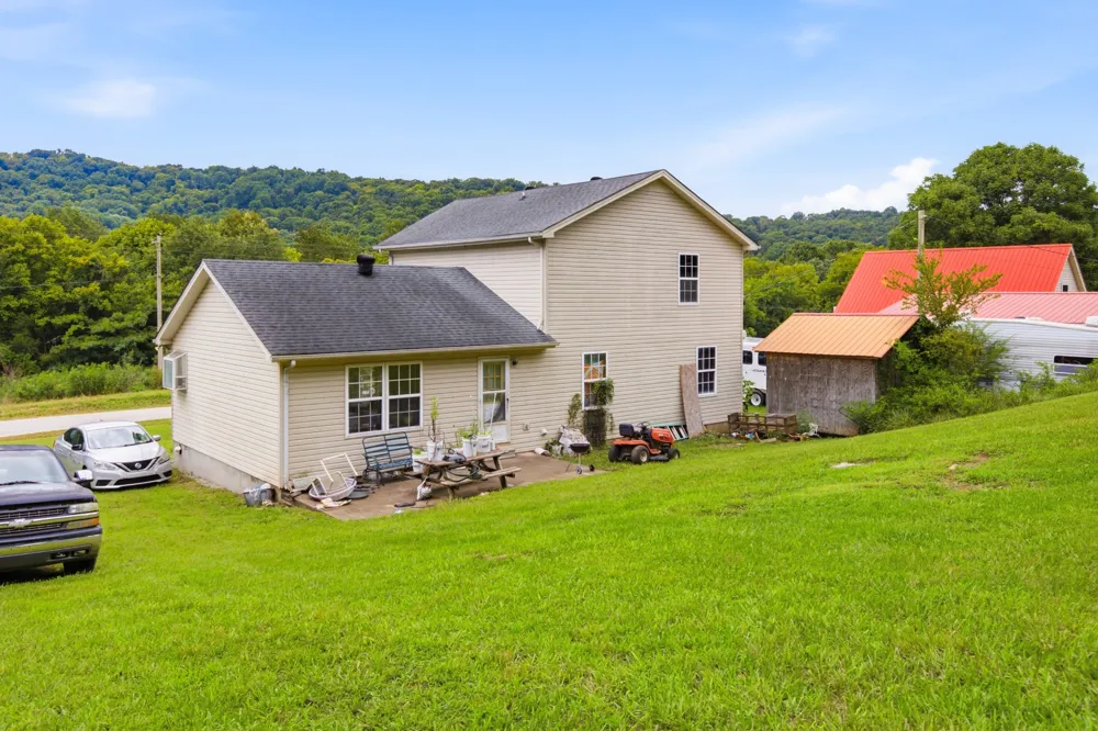 179 Lakeside Dr Carthage, TN 37030