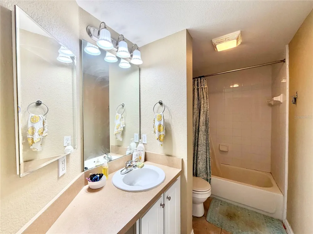 9177 SW 52ND ROAD #203 Gainesville, FL 32608