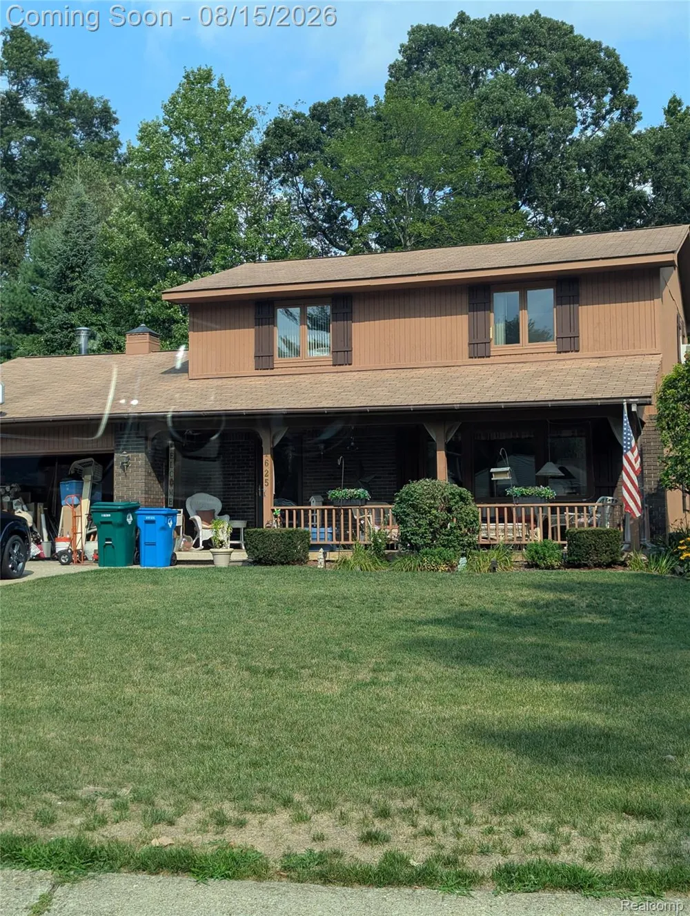 1625 Spruce Court Commerce Charter Township, MI 48390