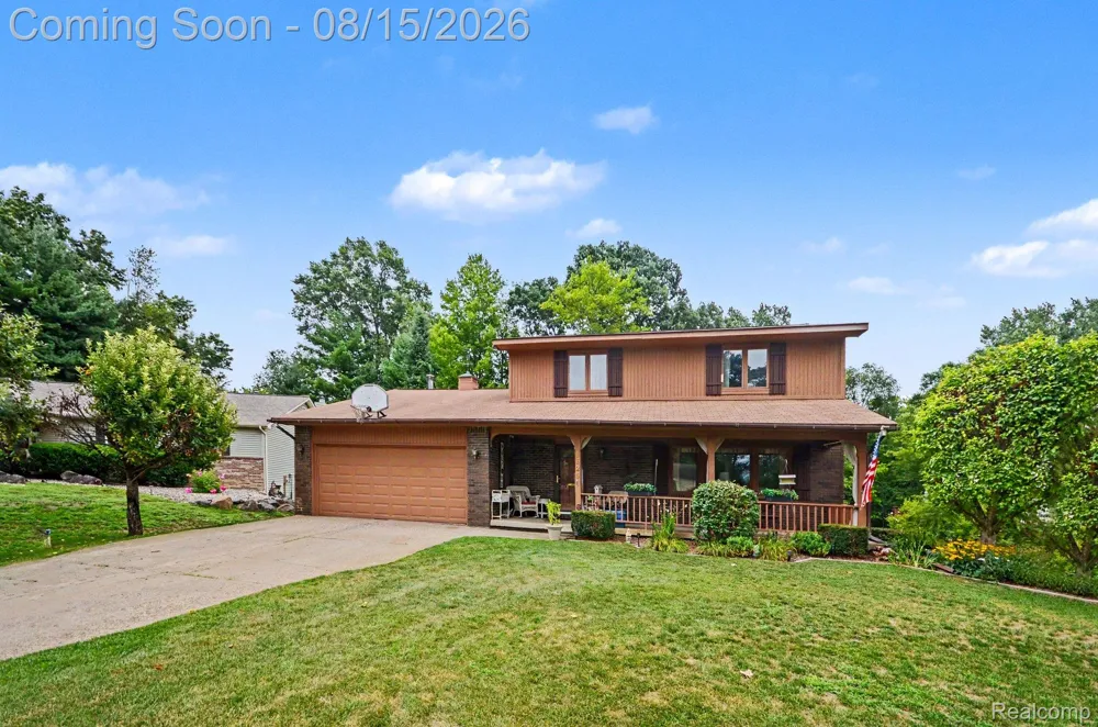 1625 Spruce Court Commerce Charter Township, MI 48390