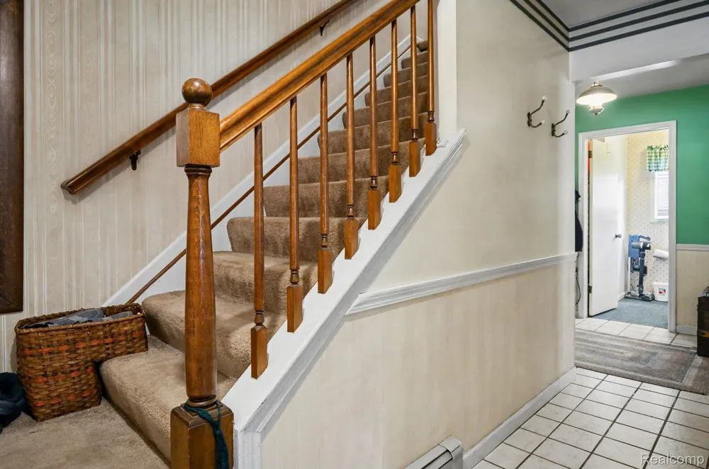 1625 Spruce Court Commerce Charter Township, MI 48390