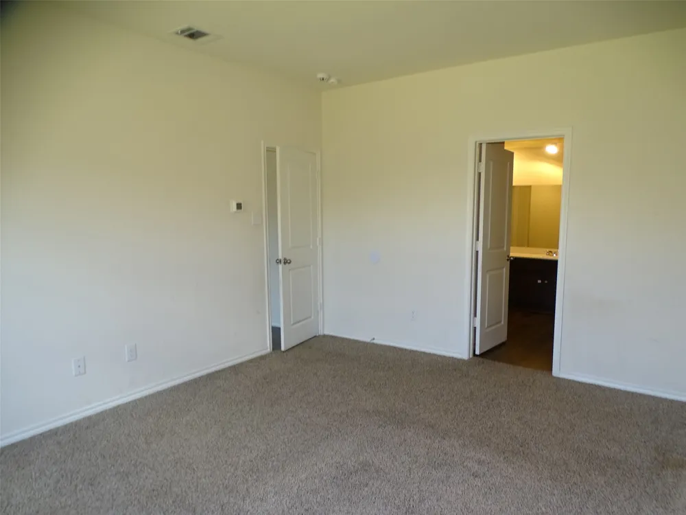 1214 Canterbury Lane Ennis, TX 75119