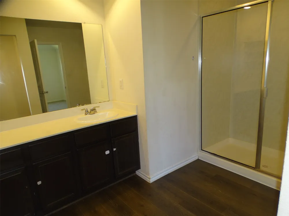 1214 Canterbury Lane Ennis, TX 75119