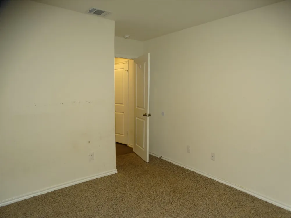 1214 Canterbury Lane Ennis, TX 75119