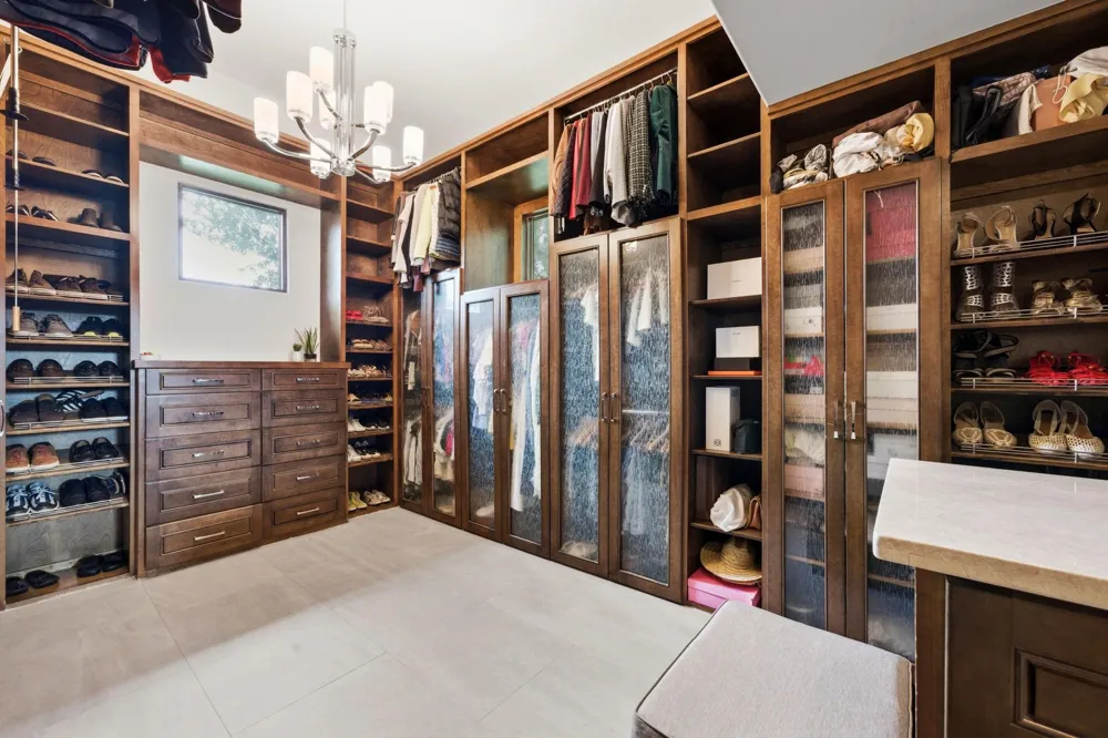 78 S Badger Lodge Circle The Woodlands, TX 77389