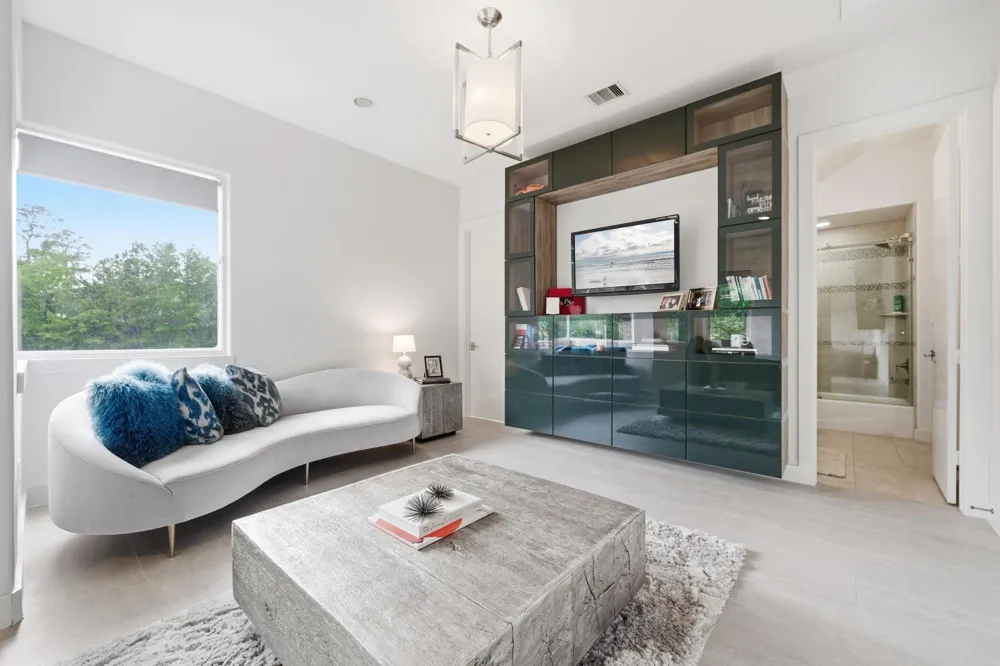 78 S Badger Lodge Circle The Woodlands, TX 77389