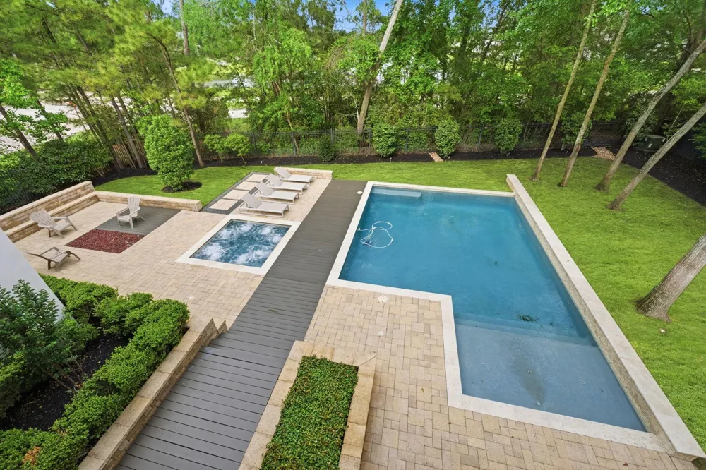 78 S Badger Lodge Circle The Woodlands, TX 77389