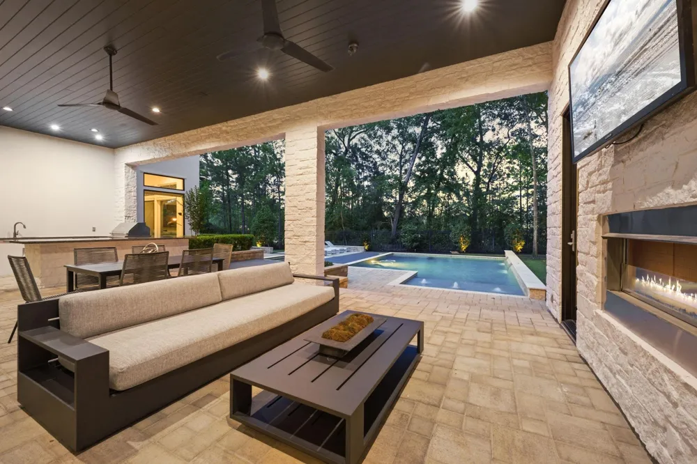 78 S Badger Lodge Circle The Woodlands, TX 77389