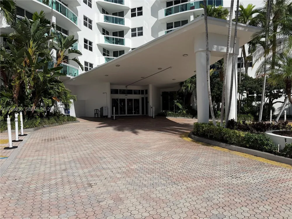 3001 S Ocean Dr #421 Hollywood, FL 33019