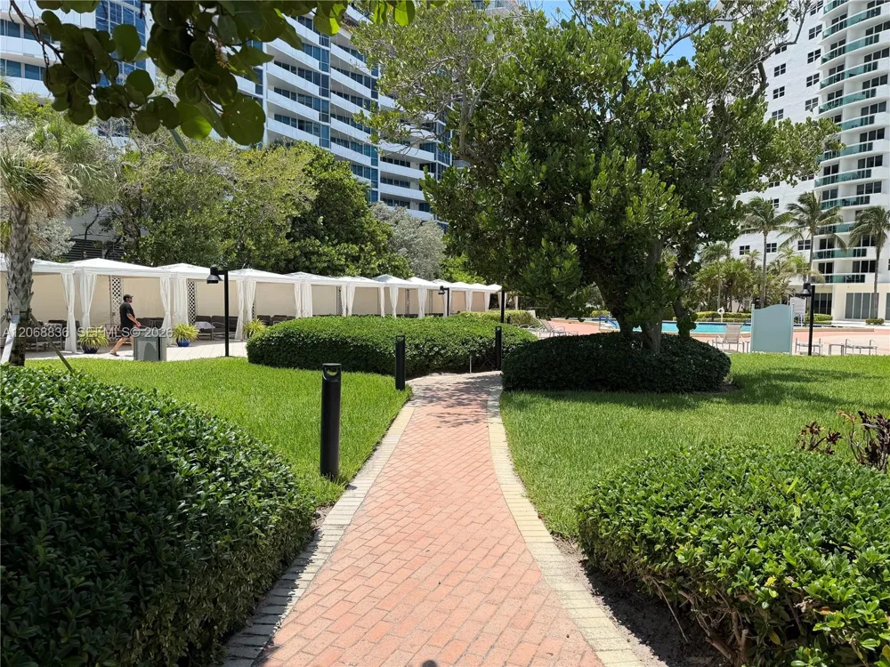 3001 S Ocean Dr #421 Hollywood, FL 33019