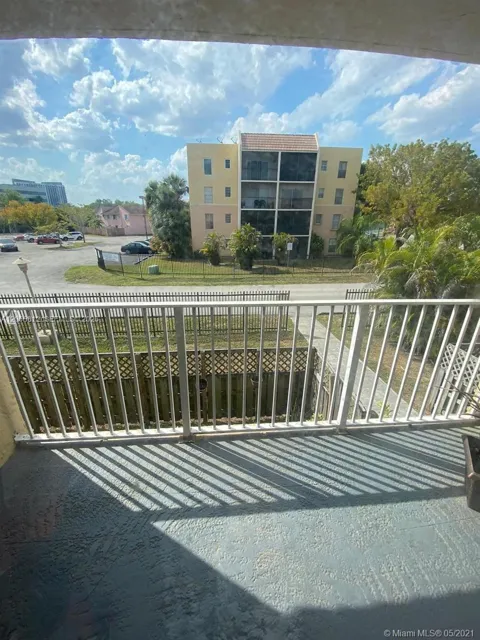 5241 Geneva Way #203
