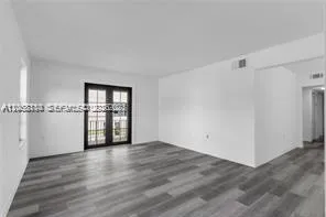 3220 S Le Jeune Rd #3222 Coral Gables, FL 33134